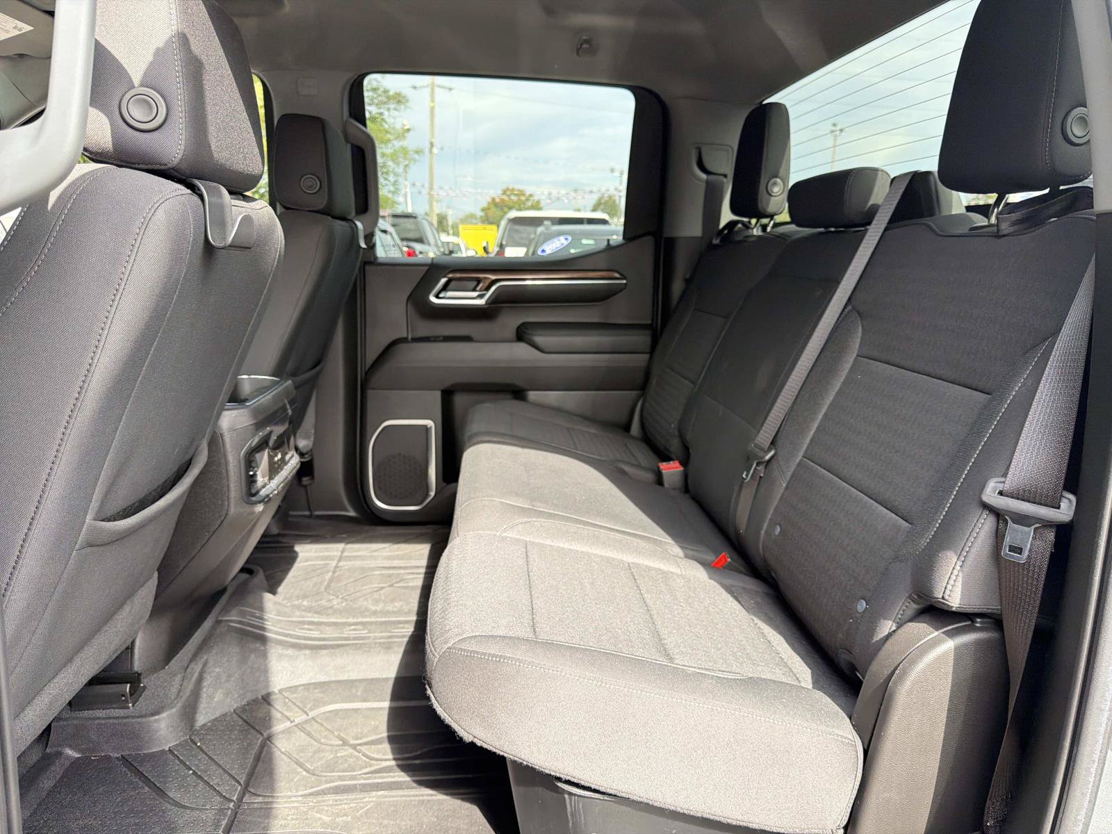 Used 2023 Chevrolet Silverado 1500 RST AWD/4WD image 13