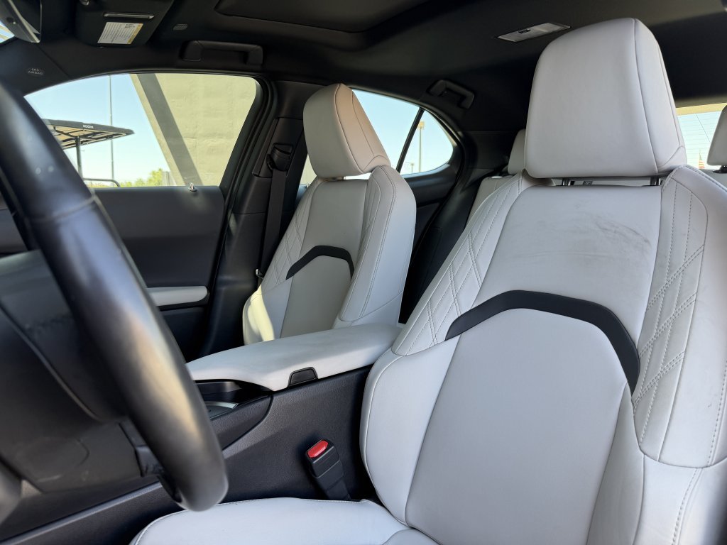 Used 2024 Lexus UX 250h FWD image 29