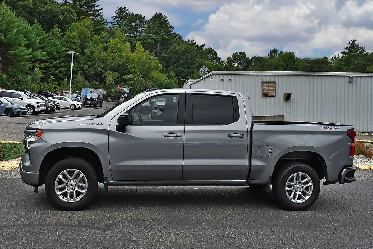 Used 2026 Chevrolet Silverado 1500 RST AWD/4WD image 4