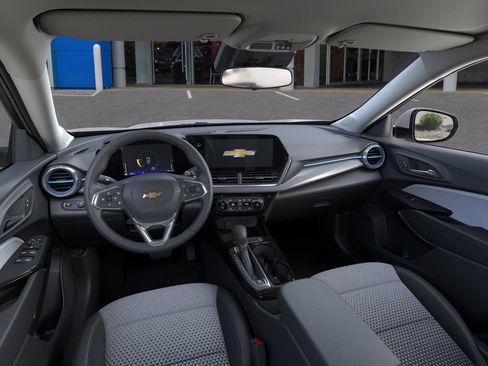 New 2026 Chevrolet Trax LT w/ Driver Confidence Package image 15