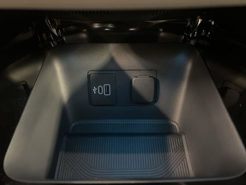 New 2026 Ford Explorer Platinum image 15