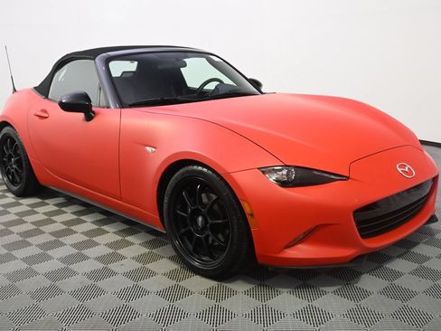 Used 2016 MAZDA MX-5 Miata Sport RWD image 8