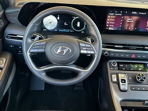 Used 2025 Hyundai Palisade Calligraphy image 12
