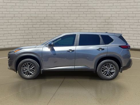 Used 2023 Nissan Rogue S FWD image 8