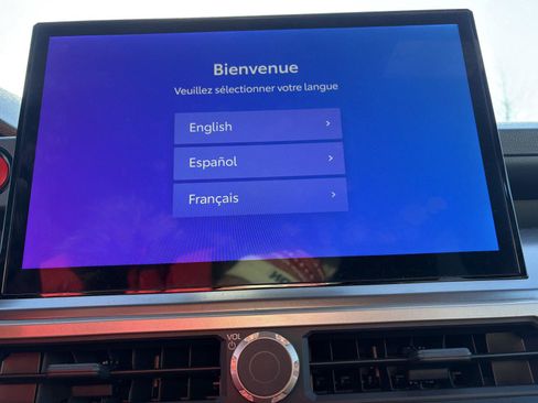 Used 2025 Toyota Tacoma TRD Sport w/ TRD Sport Upgrade Package image 20