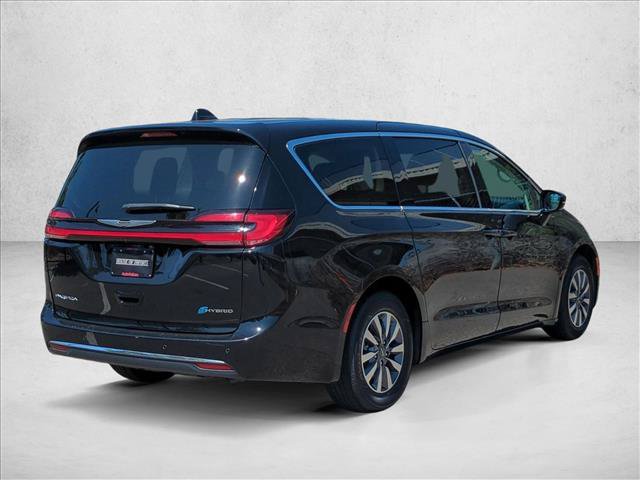 Used 2024 Chrysler Pacifica Limited FWD image 5