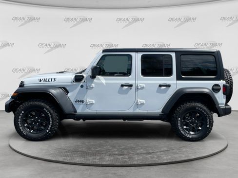 Used 2023 Jeep Wrangler Unlimited w/ 8.4" Radio Group AWD/4WD image 4
