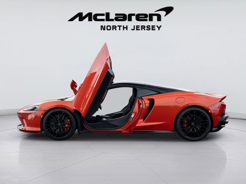 Used 2023 McLaren GT RWD image 4