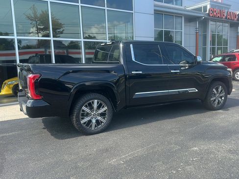 Used 2022 Toyota Tundra Capstone AWD/4WD image 3