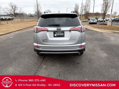Used 2018 Toyota RAV4 XLE image 8