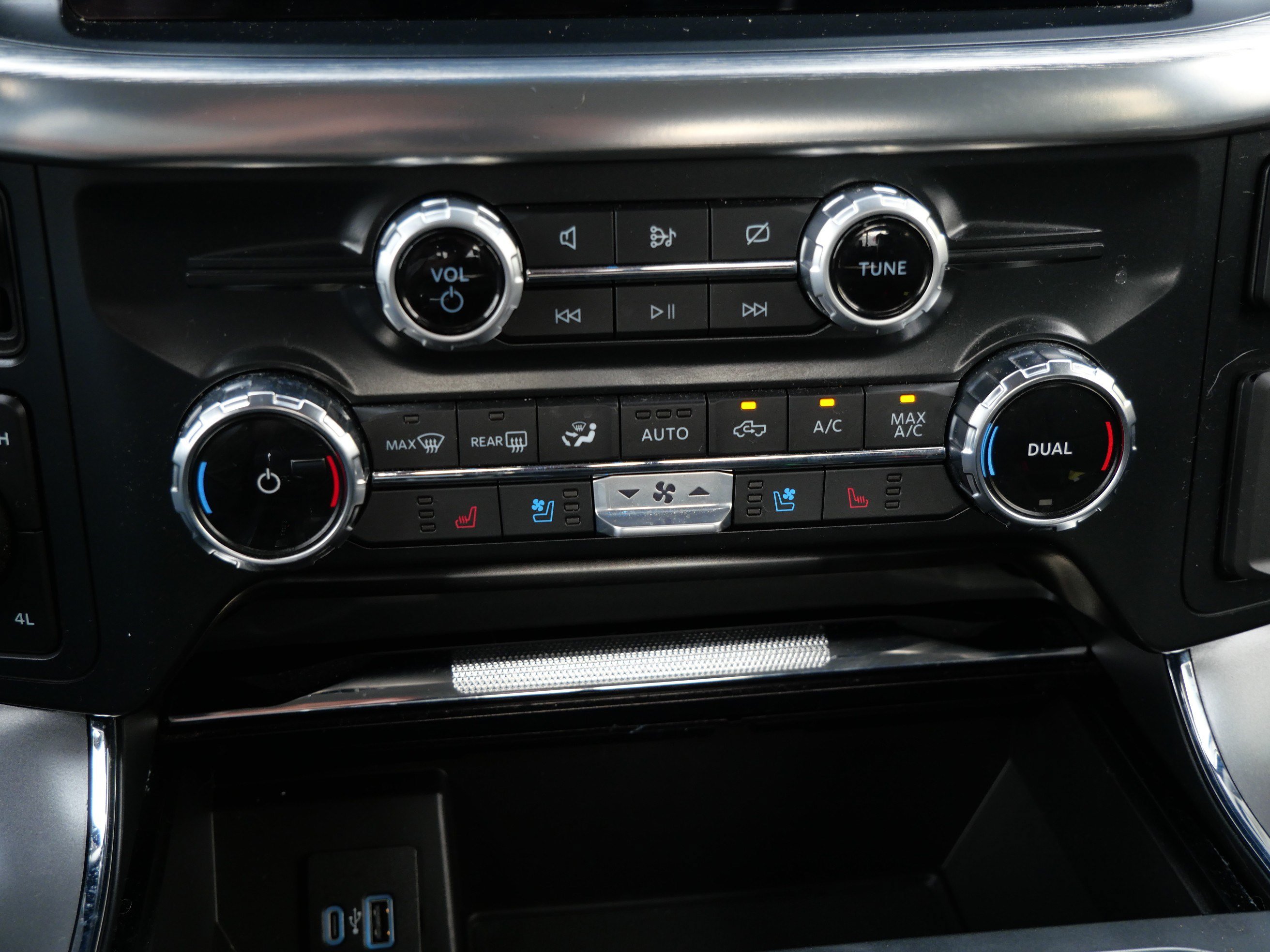 Used 2022 Ford F150 Lariat AWD/4WD image 23