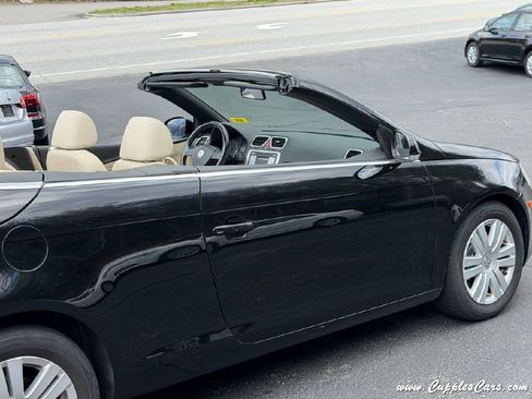 Used 2008 Volkswagen Eos 2.0T FWD image 36
