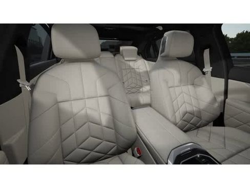 New 2025 BMW i7 eDrive50 w/ Executive Package image 11