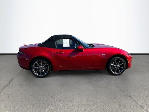 Used 2016 MAZDA MX-5 Miata Grand Touring RWD image 23