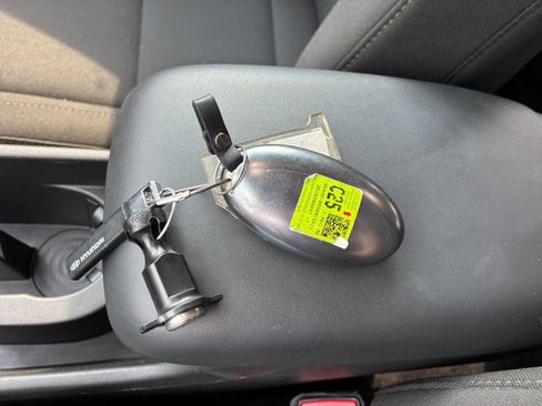 Used 2026 Hyundai Kona SEL Sport FWD image 17