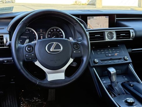 Used 2016 Lexus IS 200t image 30