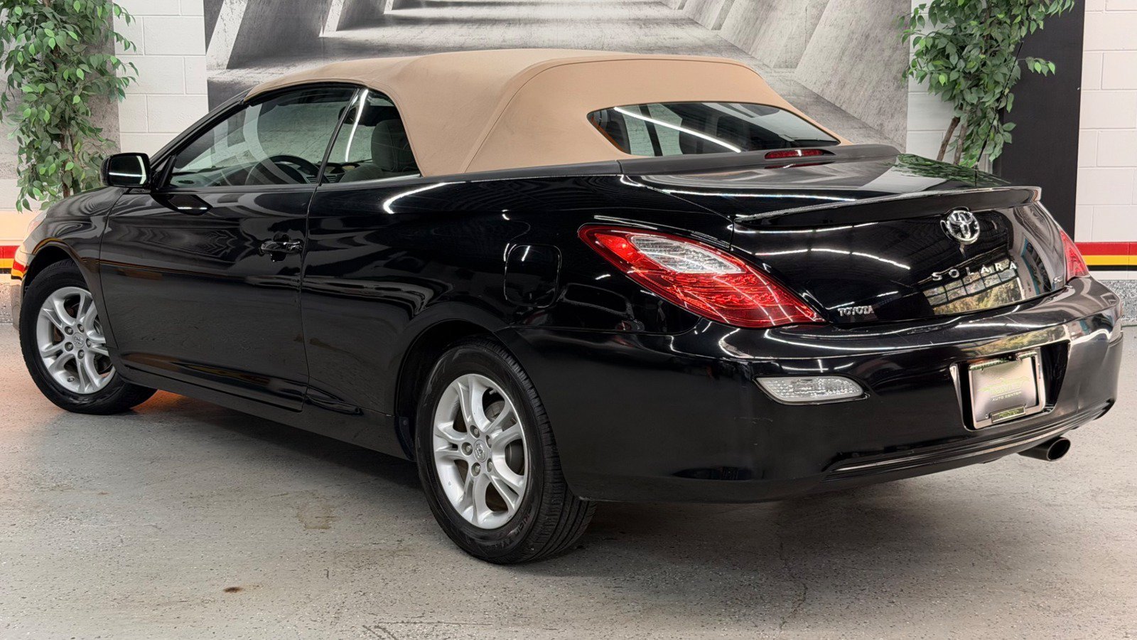 Used 2007 Toyota Solara SE FWD image 4