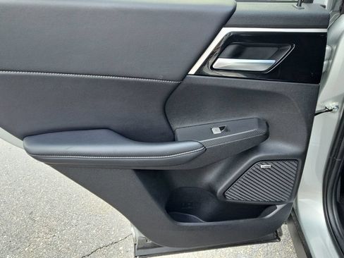 Used 2025 Mitsubishi Outlander SE AWD/4WD image 28