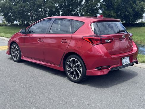 Used 2018 Toyota Corolla iM FWD image 8