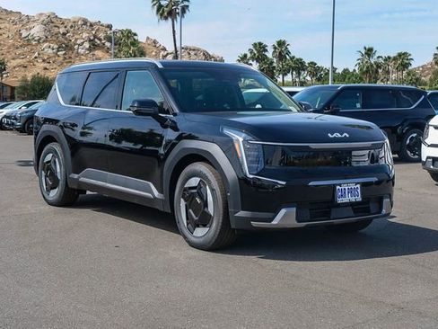 New 2026 Kia EV9 Wind image 4