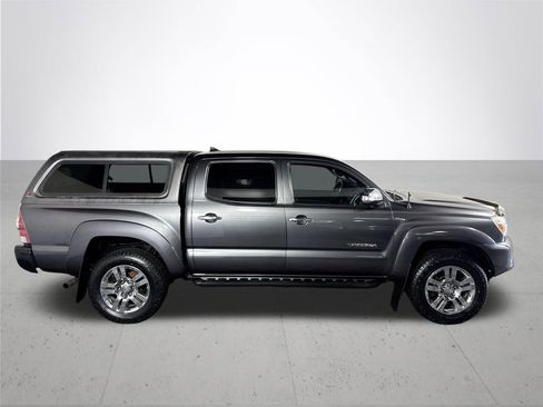 Used 2014 Toyota Tacoma Limited w/ Limited Package image 5