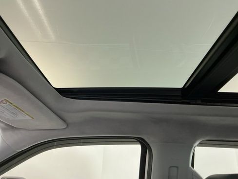 Used 2022 Ford F450 Limited image 26