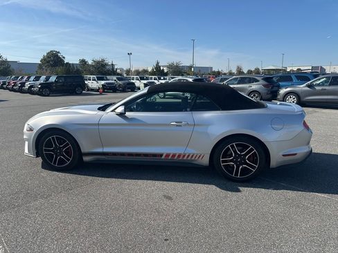 Used 2019 Ford Mustang Premium image 9