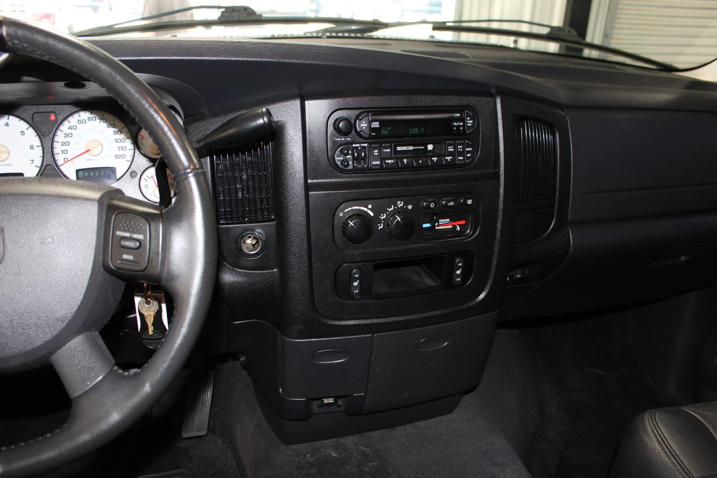 Used 2005 Dodge Ram 2500 Truck SLT RWD image 16