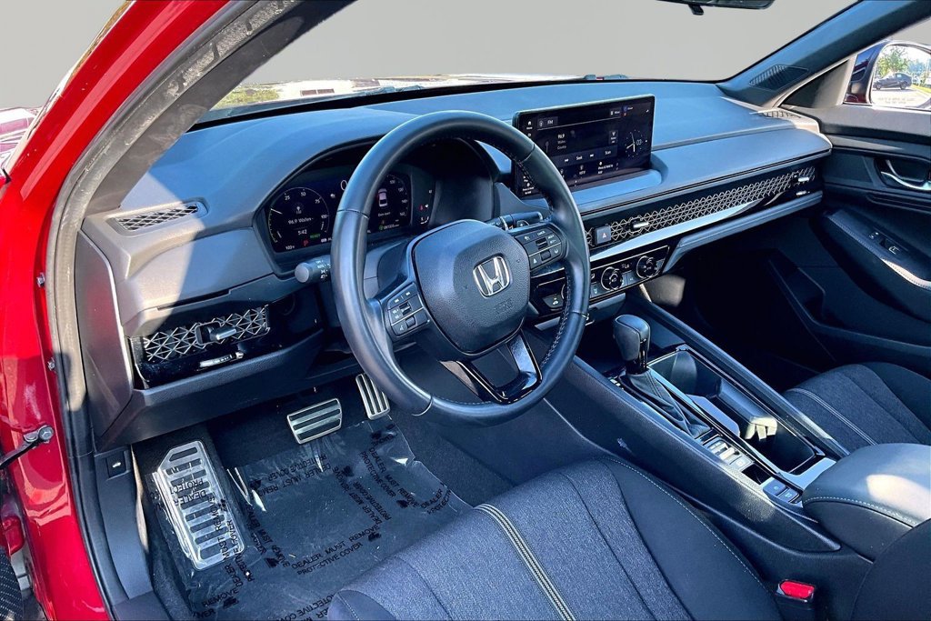 Used 2024 Honda Accord Sport image 14