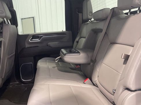 Used 2024 Chevrolet Silverado 2500 LTZ AWD/4WD image 27