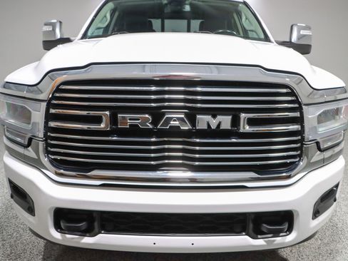 Used 2023 RAM 2500 Laramie AWD/4WD image 4