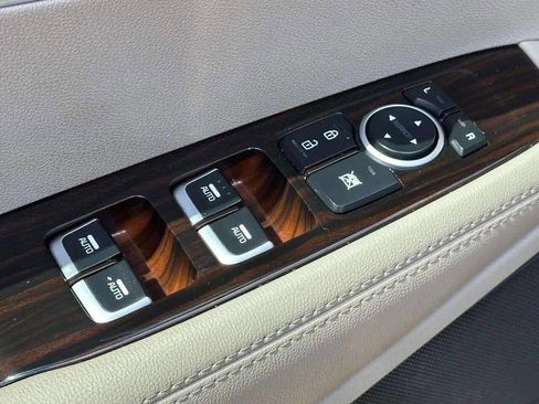 Used 2020 Kia Sorento LX image 52