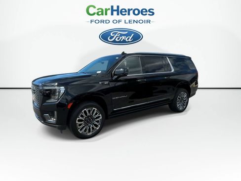 Used 2023 GMC Yukon XL Denali Ultimate AWD/4WD image 4