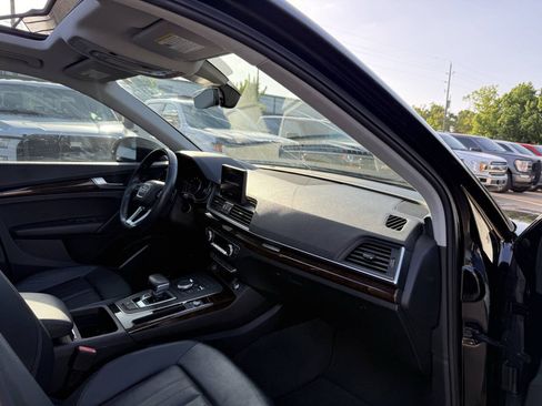 Used 2020 Audi Q5 2.0T Premium w/ Convenience Package AWD/4WD image 9