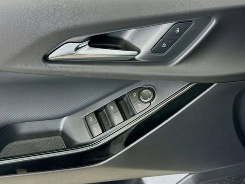 New 2026 Chevrolet Equinox LT w/ Safety and Technology Package AWD/4WD image 19