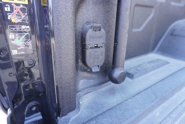 Used 2025 GMC Sierra 2500 Denali Ultimate AWD/4WD image 15