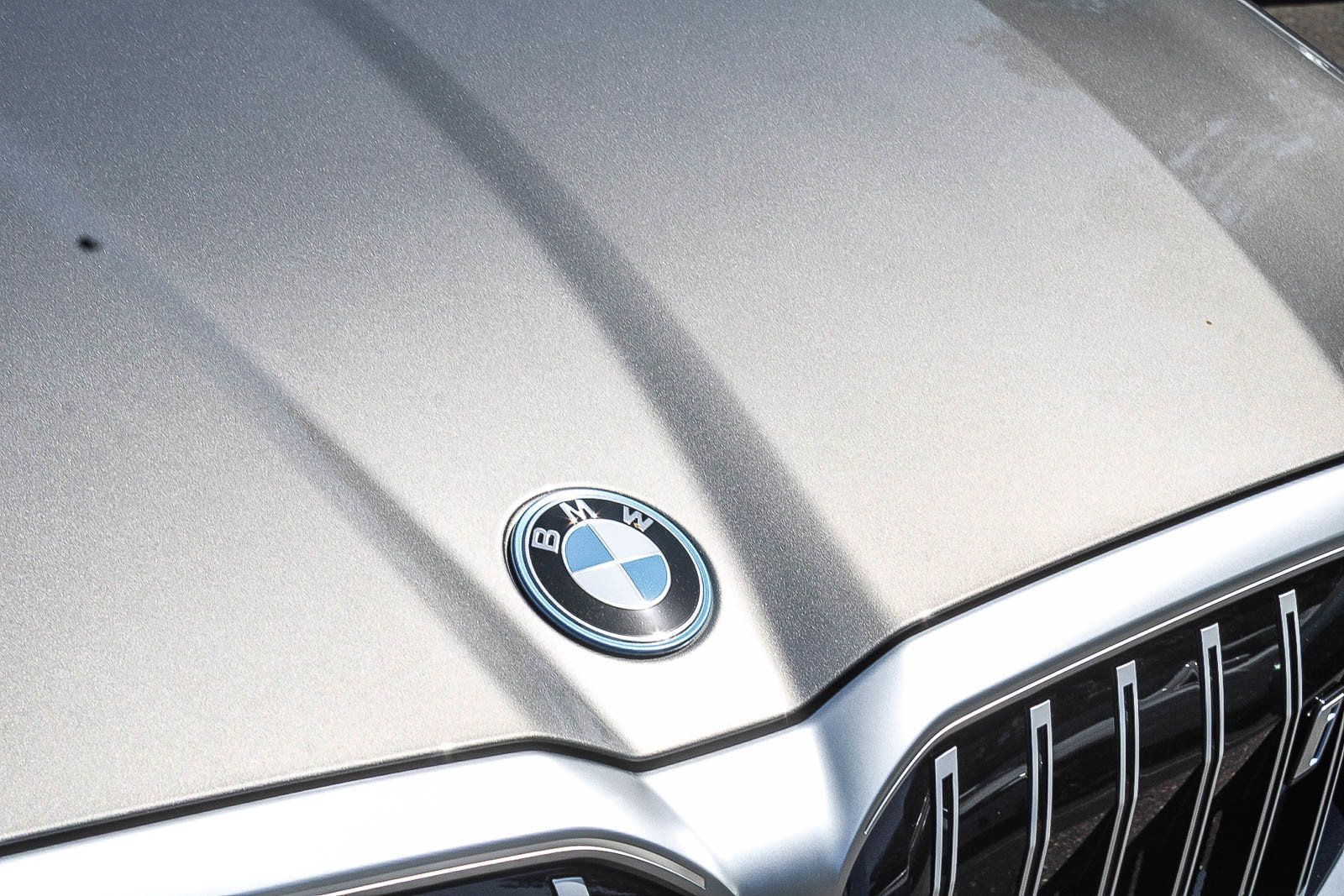 New 2027 BMW i5 xDrive40 AWD/4WD image 9