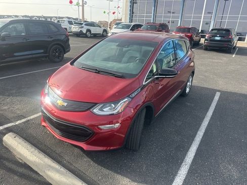 Used 2021 Chevrolet Bolt LT image 2