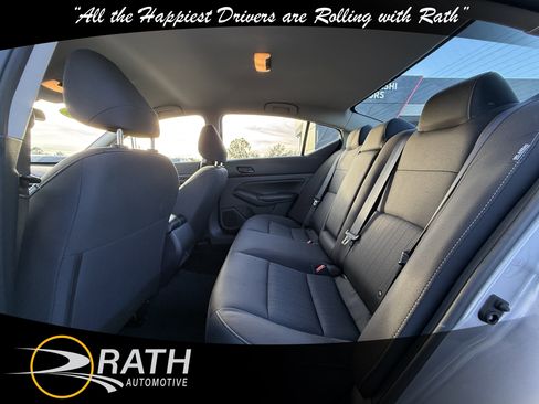 Used 2024 Nissan Altima 2.5 S image 18