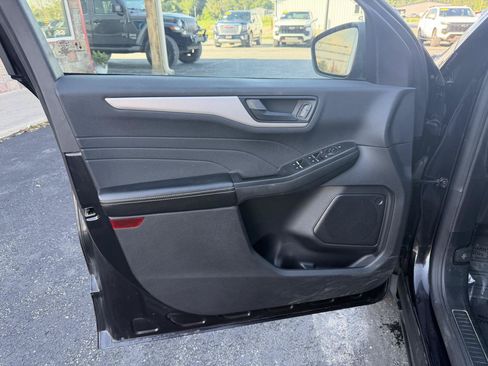 Used 2022 Ford Escape SE AWD/4WD image 12