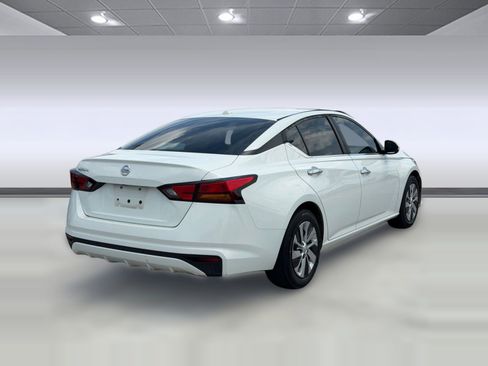 Used 2020 Nissan Altima 2.5 S FWD image 9