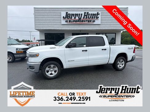 Used 2025 RAM 1500 Big Horn AWD/4WD image 1
