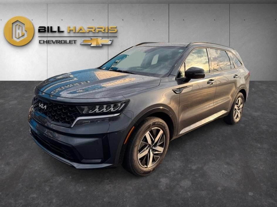 Used 2022 Kia Sorento S w/ Panoramic Sunroof Package FWD image 1