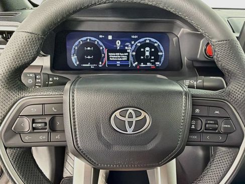 New 2026 Toyota Tacoma TRD Off-Road AWD/4WD image 15