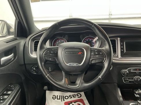 Used 2015 Dodge Charger SE w/ Popular Equipment Group image 7