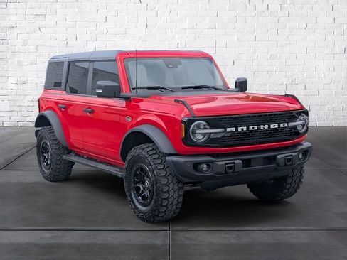 Used 2023 Ford Bronco Wildtrak AWD/4WD image 1