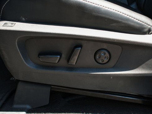 Used 2023 INFINITI QX60 Sensory w/ Vision Package AWD/4WD image 12