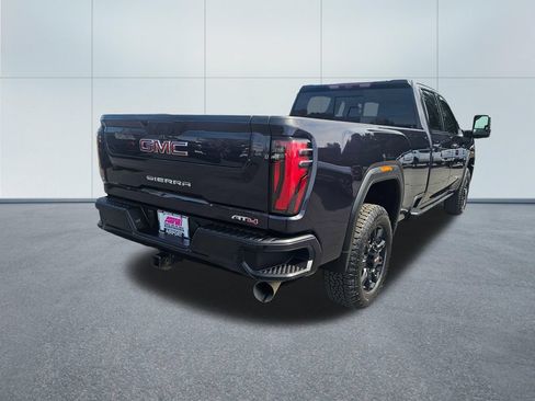 Used 2024 GMC Sierra 3500 AT4 w/ AT4 Premium Plus Package AWD/4WD image 7