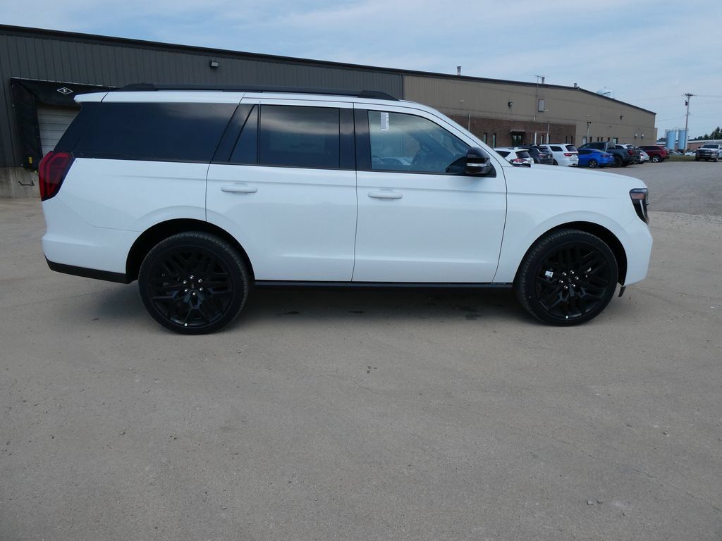 New 2027 Ford Expedition Platinum w/ Stealth Performance Package AWD/4WD image 4