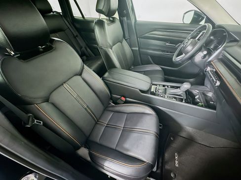 Used 2025 MAZDA CX-50 AWD 2.5 Hybrid w/ Premium Pkg image 34